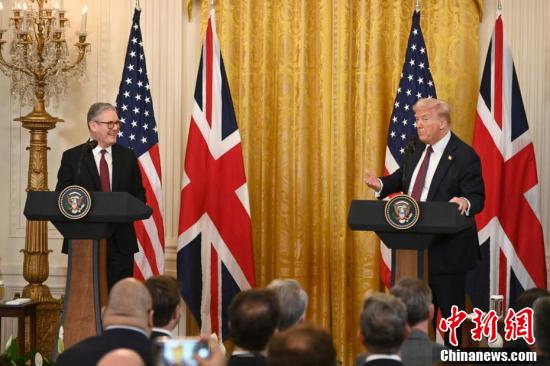 特朗普与英国首相斯塔默在白宫会晤