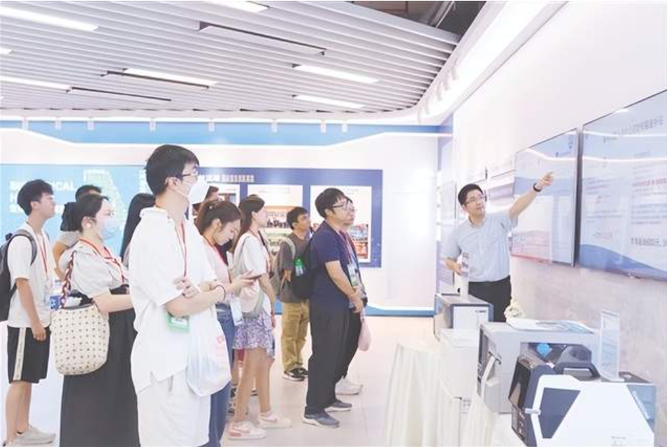 深中通道架起江门文旅“金桥” 港澳游客纷至沓来