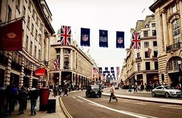 英国近17万名儿童居住在临时居所 政府加大投入应对