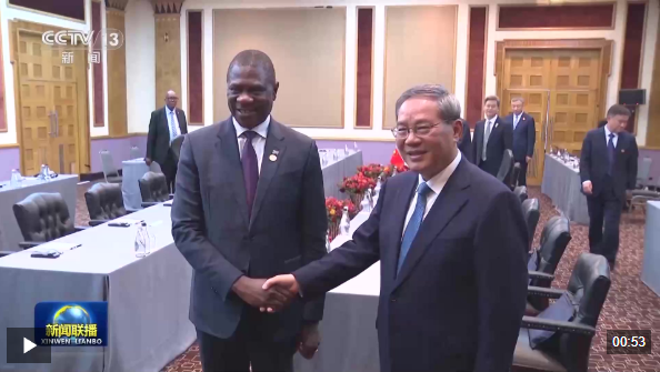 李强会见南非副总统