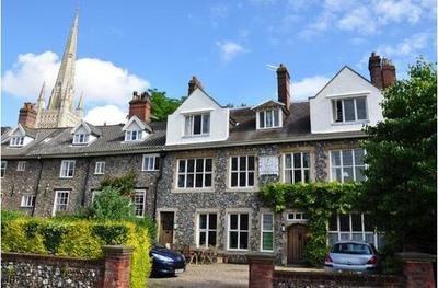 机构数据称英国房价年度涨幅降至2024年3月以来最低