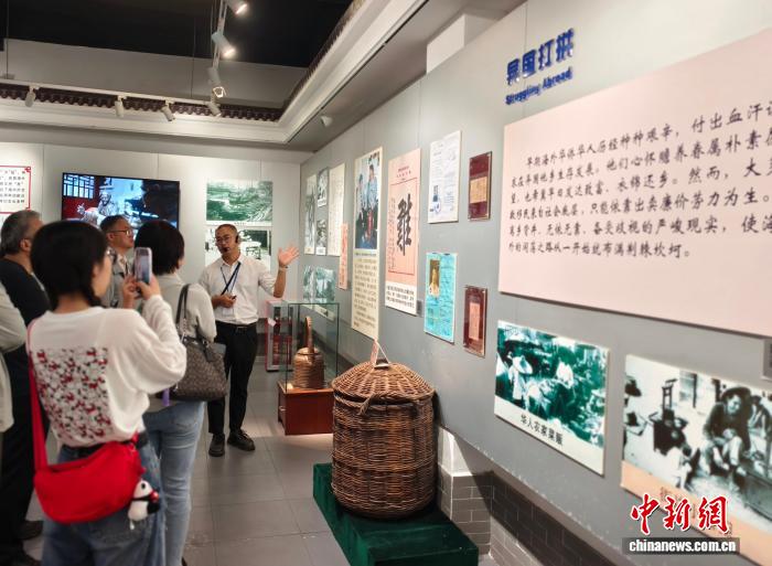 汕头举行“侨批里的故事”互动展