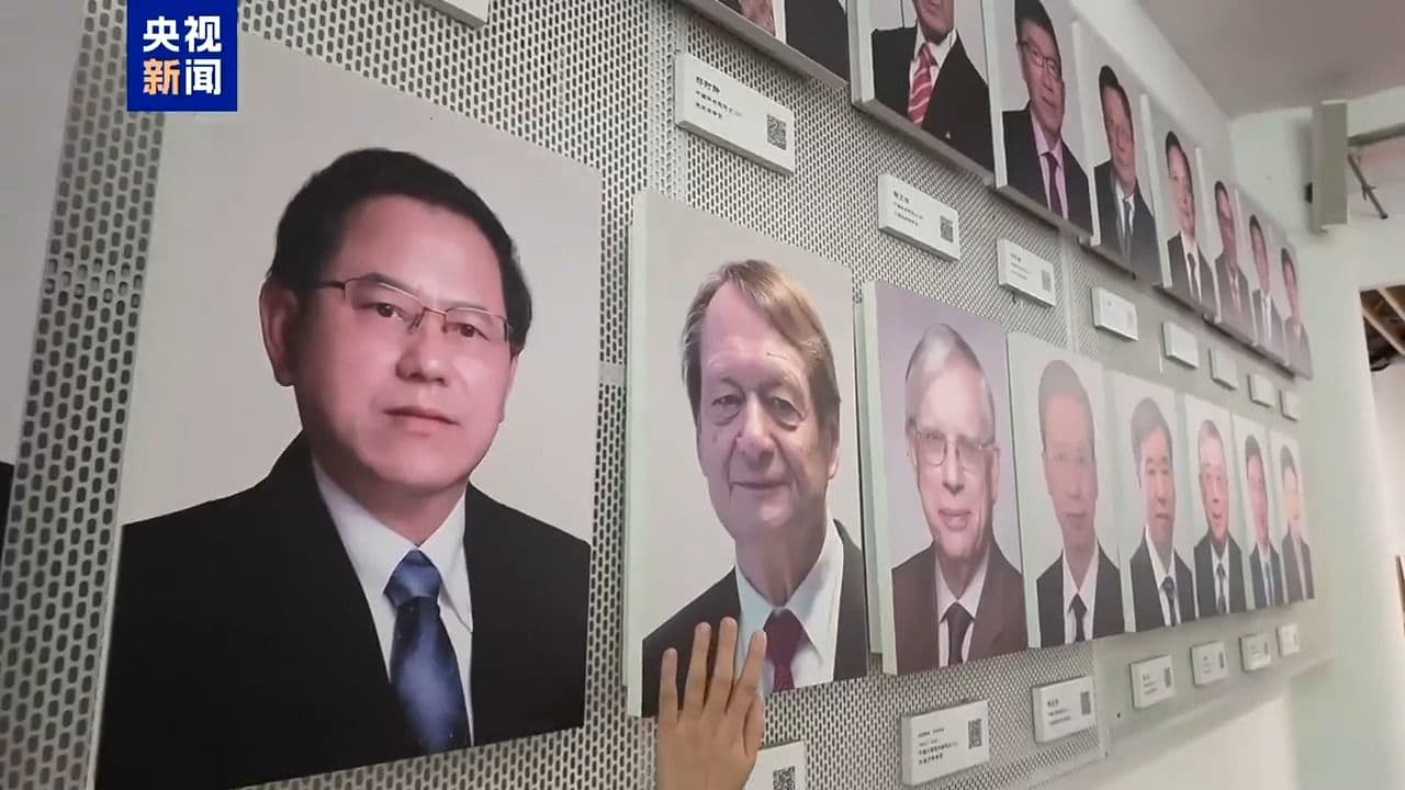 智观丨三位全球嘉宾，他们眼中的中国AI什么样？